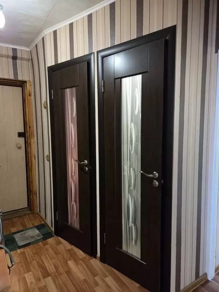 Вход